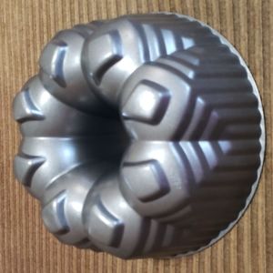 Wilton bundt pan